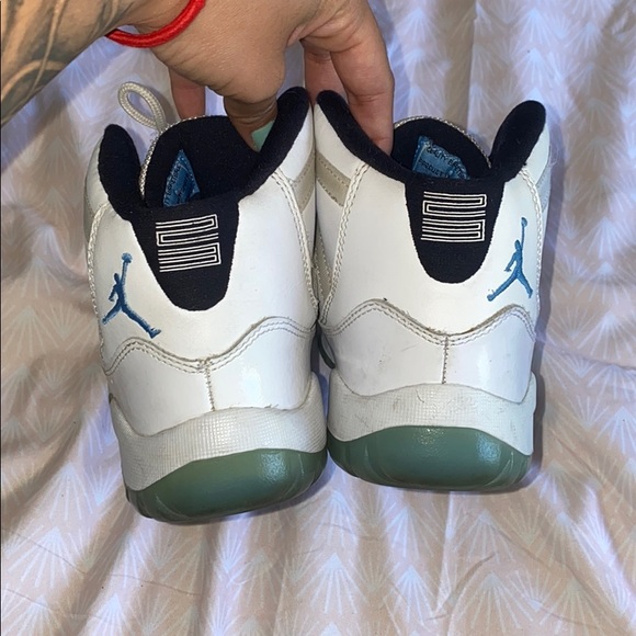 Legend blue 11s - Picture 2 of 4